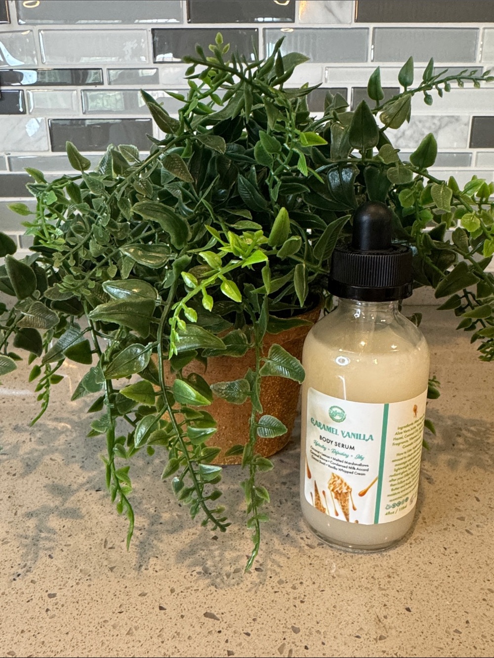 DILLPICKY - CARAMEL VANILLA BODY SERUM